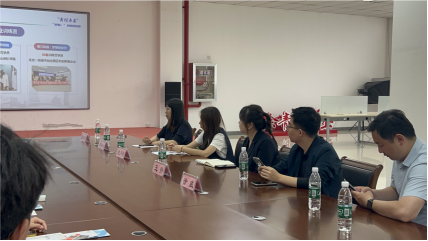 共筑青春创业梦，赋能未来创新路——徐州市创业政策进校园活动在我校顺利举办